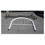 Single headboard with Hollywood metal rails