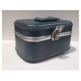 Vintage makeup case with key