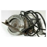 7 1/4" Skilsaw, powers up