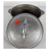 Meljax aluminum Dutch oven with mis-matched lid