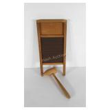 Small washboard and wooden mallet