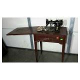 Sewing table with Singer machine, condition as
