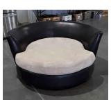 Large Round Lounge Room Chair, 5ft Front to back