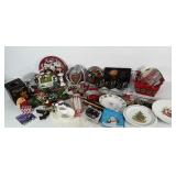 Christmas lot: dishes, candles, frame, candles