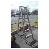 6 foot wooden step ladder