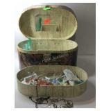 Jewelry box with jewelry