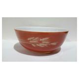 Pyrex 404 mixing bowl. 4 quart. Autumn harvest.