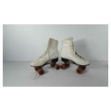 "Chicago" roller skates with box, size 8