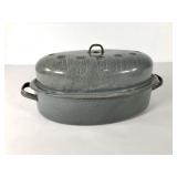 Enameled roaster pan, 13 inches