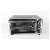 Black & Decker toaster oven, powers up
