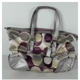Coach purse, not authenticated by hash auctions