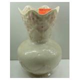 Belleek vase 6in