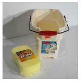 Rubbermaid 14qt bucket with new Sponge