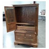Pennsylvania  House Furniture, Oak Clothing