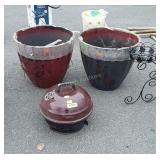 Bubba Burger charcoal grill and two poly flower