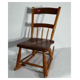 Early Sewing Type Rocking Chair, plank bottom,