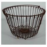 Wire egg basket, 9" h