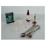 Mixed group, includes towel Santa salt shaker,