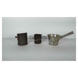 Metal kitchenwares: Bromwells flower sifter, 1