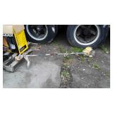 Poulan Pro Weedeater, straight shaft, 17" cut,