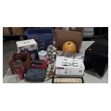 Mixed lot: lunch boxes, candle and candle holder,