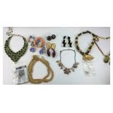 Costume jewelry, to include earrings, beaded