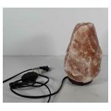 Himalayan salt lamp, works