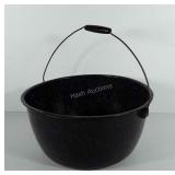 Black enameled pot with a wire handle, 15"