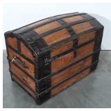 Camel Top Trunk, nice condition, 32" wide nice