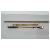 Mixed lot: advertising yardstick from