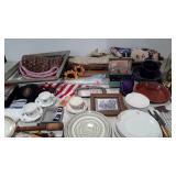 Mixed group, dishes, grill basket, throws,