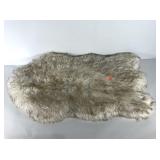 Faux fur skin rug pet bed, 26x41