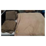 Bedding, queen size duvet with comforter, three