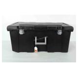 Sterlite storage trunk with latched lid and 2