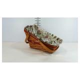 Longaberger basket with protector and floral