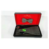 The Couture Collection tie and cummerbund,  gold