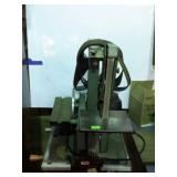 Grizzly sander, belt and 8" disc sander, with a