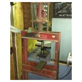 Blackhawk 12 ton hydraulic press model AP-12
