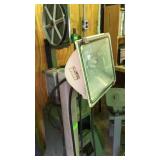 Shop light, made with halogen light on pvc pole