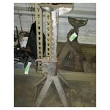 Pair of older but heavy duty 5 ton jack stands