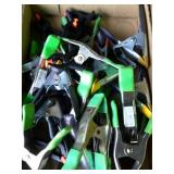 Box flat filled with quick clamps of all sizes