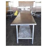 Stainless steel commercial table, with secondary