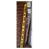 Supplies lot, 4 ft carpenters level, four