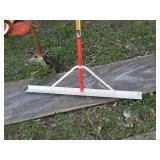 Razorback asphalt rake