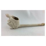 Tobacco pipe- carved women sitting