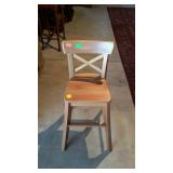 Counter stool, seat is starting to split - seat