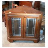 Pine corner curio cabinet - lighted with double
