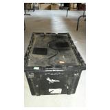 Tote with locking lid