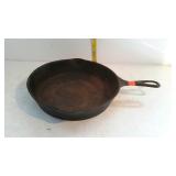 Cast iron skillet - no name, #8 with heat ring