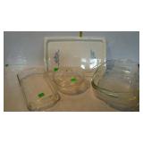 Kitchenware - glass baking dishes, covered